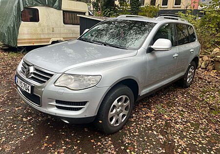 VW Touareg Volkswagen 3.0 V6 TDI DPF Aut. Individual