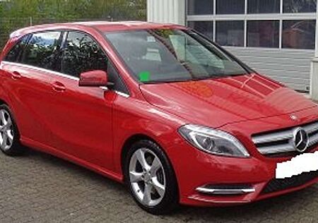 Mercedes-Benz B 250 7G-DCT Urban*AHK*Navi*LED*Park-Asisst+PDC