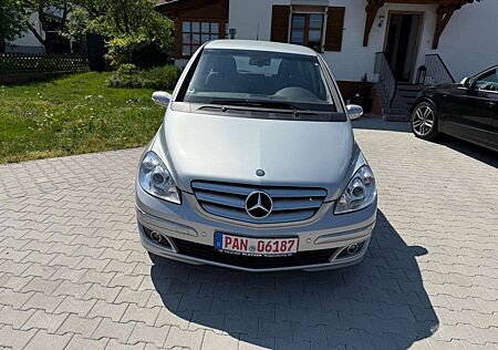 Mercedes-Benz B 170 B -Klasse 106357 km Klimaautomatik Sitzh
