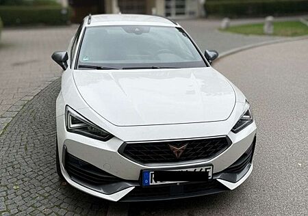 Cupra Leon Sportstourer 1.4 e-Hybrid (180 kW System)
