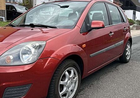 Ford Fiesta Fun X im sportlichen Design