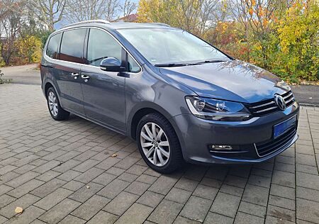 VW Sharan Volkswagen Highline BMT/Start-Stopp | Pano | DSG | AHK | SHZ