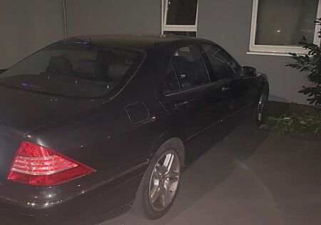 Mercedes-Benz S 430