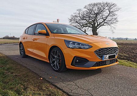 Ford Focus 2.3 EcoBoost S&S ST