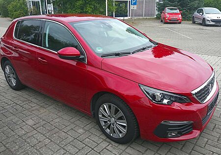 Peugeot 308 PureTech 130 EAT8 , Navi, SH, FullLED, Allwetterr.