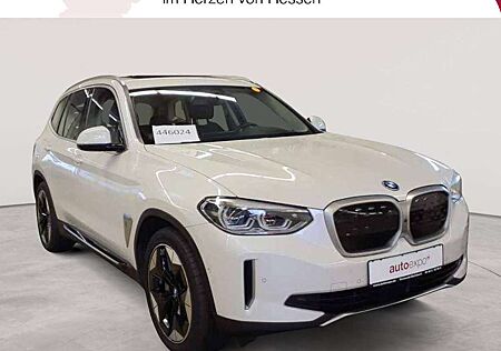 BMW iX3 Impressive Navi AHK SHZ LED