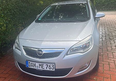 Opel Astra 1.4 ecoFLEX Selection