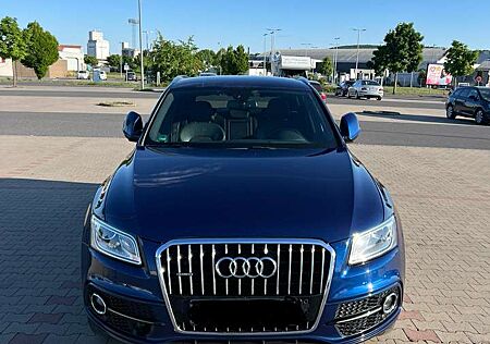 Audi Q5 2.0 TDI S tronic quattro S Line AdaptiveScheckheft
