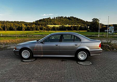 BMW 520i 520