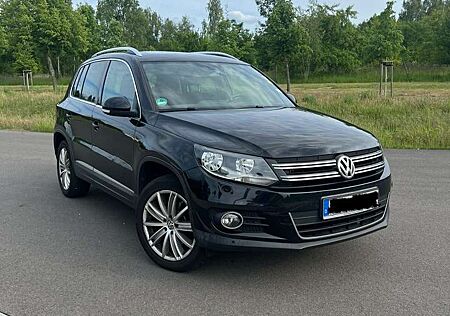 VW Tiguan Volkswagen 2.0 TDI DPF BlueMotion Technology Sport
