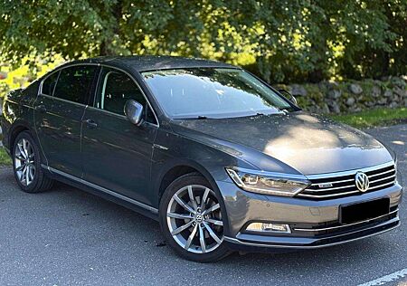 VW Passat Volkswagen 2.0 TDI SCR (BlueMotion Tech) 4Mot DSG Highline