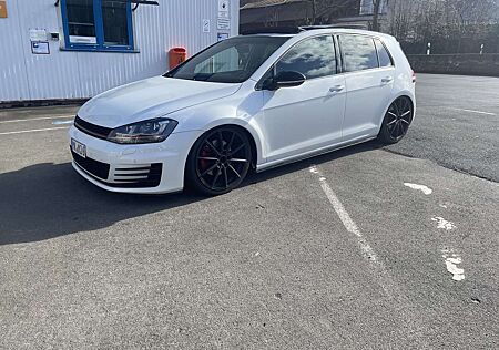 VW Golf GTI Volkswagen Airride*19 Zoll