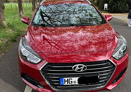 Hyundai i40 i40 Kombi blue 1.7 CRDi DCTPremium