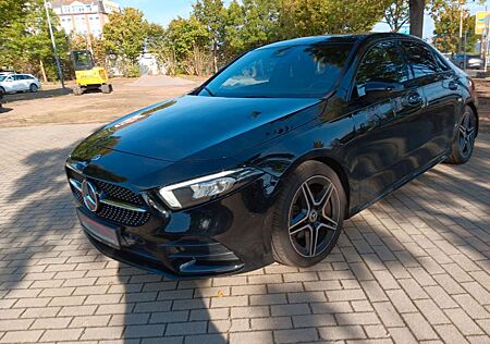 Mercedes-Benz A 180 A -Klasse Lim. d AMG Line Navi LED Klima