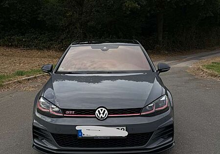 VW Golf GTI Volkswagen TCR 2.0 TSI OPF DSG