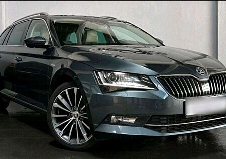 Skoda Superb gebraucht kaufen Skoda Superb Combi 2.0 TDI DSG L&K
