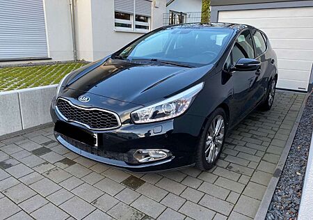 Kia Cee'd Ceed / 1.6 benzin