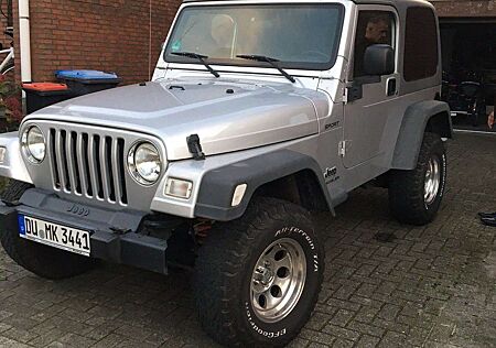 Jeep Wrangler Hardtop 2.4 Sport