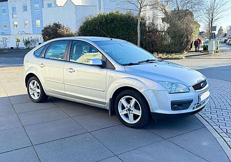 Ford Focus 1.6 16V Ghia