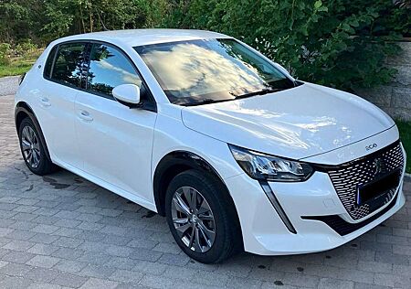 Peugeot e-208 208 Elektromotor 136 Allure