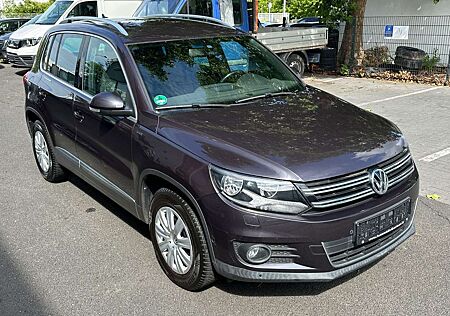 VW Tiguan Volkswagen Lounge Sport & Style BMT~DSG~NAVI~PDC~EU6