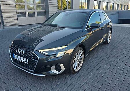 Audi A3 Sportback 40 TFSI e S line PANO/HUD/KAM/MATR