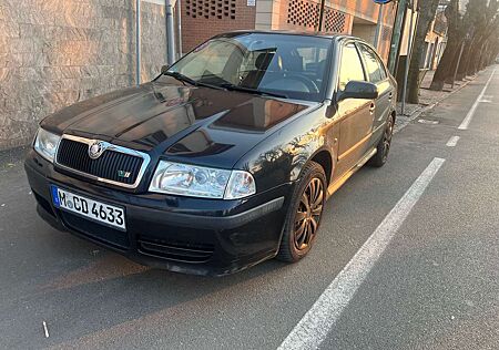 Skoda Octavia 1.8t RS 180 cv 20V Turbo