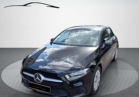 Mercedes-Benz A 250 A -Klasse e / Automatik / Pdc