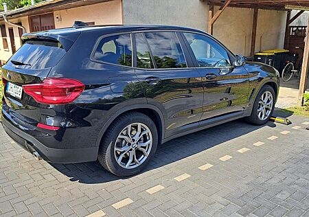 BMW X3 xDrive 20 i Advantage