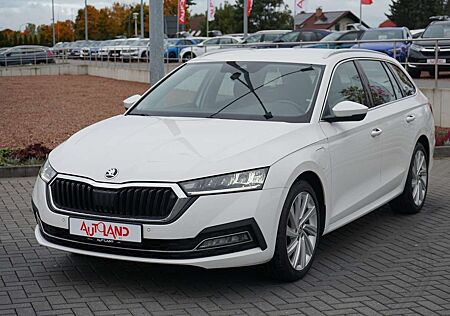 Skoda Octavia Combi First Edition iV DSG LED Navi ACC