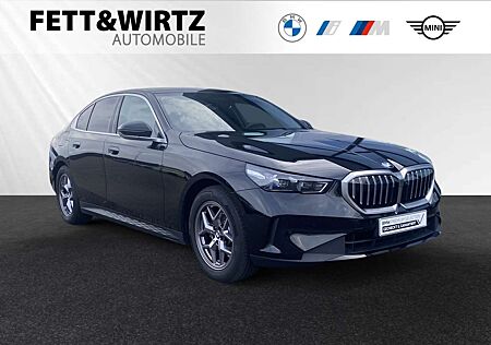 BMW 520 d xDrive Pano|Standhzg.|Harman/Kardon|DAProf.