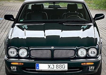 Jaguar XJR neuer Service, neue Bremsen, neuer TÜV, Scheckhef