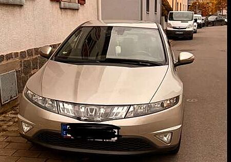 Honda Civic 1.4i S