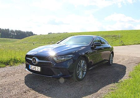 Mercedes-Benz CLS 350 d 4Matic 9G-TRONIC Avantgarde, Blau-Metalic - Vollleder beige