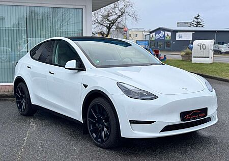 Tesla Model Y Long Range Dual AWD 20Zoll Wärmepumpe