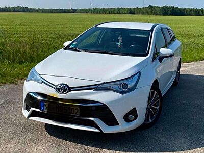 Toyota Avensis Toyota Avensis Edition S | 2.0 Diesel | 143 PS | Euro 6 | Weiß