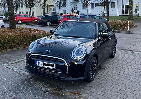 Mini One Cabrio One CabrioBlackyard