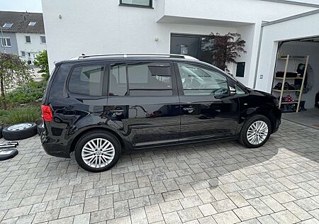 VW Touran Volkswagen Cup