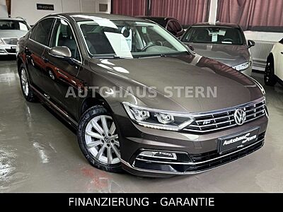 Volkswagen Passat 2.0 TDI Lim R Line ACC RFK LED 8fach DAB+