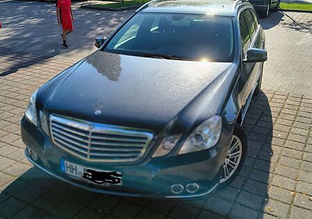 Mercedes-Benz E 200 T CGI BlueEFFICIENCY Automatik Elegance