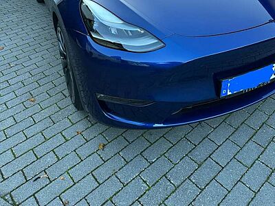 Tesla Model Y Performance Dual Motor AWD
