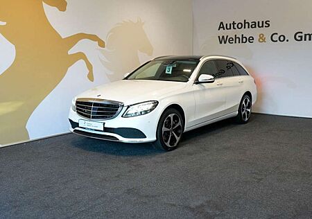 Mercedes-Benz C 200 4Matic ACC Spur. CarPlay Kamera Pano. LED