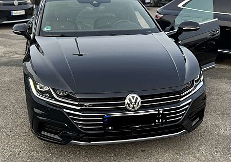 VW Arteon Volkswagen R-Line 4Motion