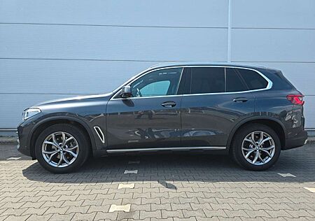 BMW X5 xDrive 30d X Line (Laser/Panorama/Head-Up)