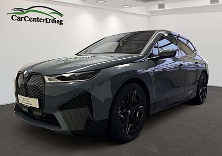 BMW iX M60*Laser*ACC*360*PanoSkyLounge*B&W*AHK*22"