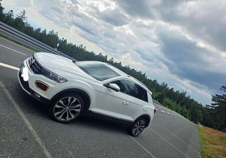 VW T-Roc Volkswagen 2.0 TSI 4Motion DSG Sport