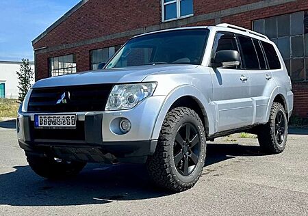 Mitsubishi Pajero Diesel 5-Türer 3.2 DI-D Automatik