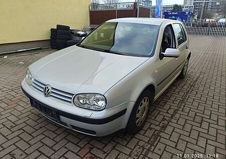 VW Golf Volkswagen 1.6 Comfortline