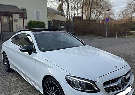 Mercedes-Benz C 300 Top Austattung, Top Zustand, service neu!!