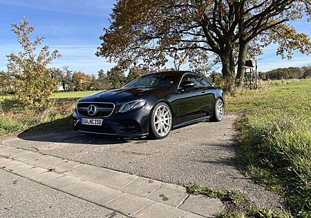 Mercedes-Benz E 300 Coupe 9G-TRONIC AMG Line